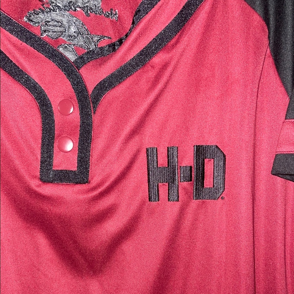 Harley-Davidson Crimson and Black Jersey Style Shirt, Man o’War Lexington, KY,